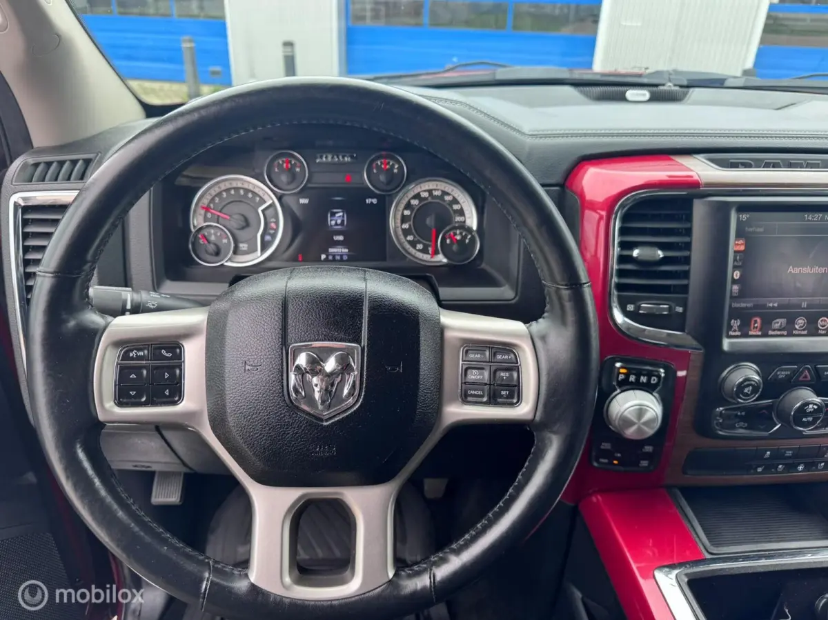 1500 5.7 V8 Crew Cab Laramie