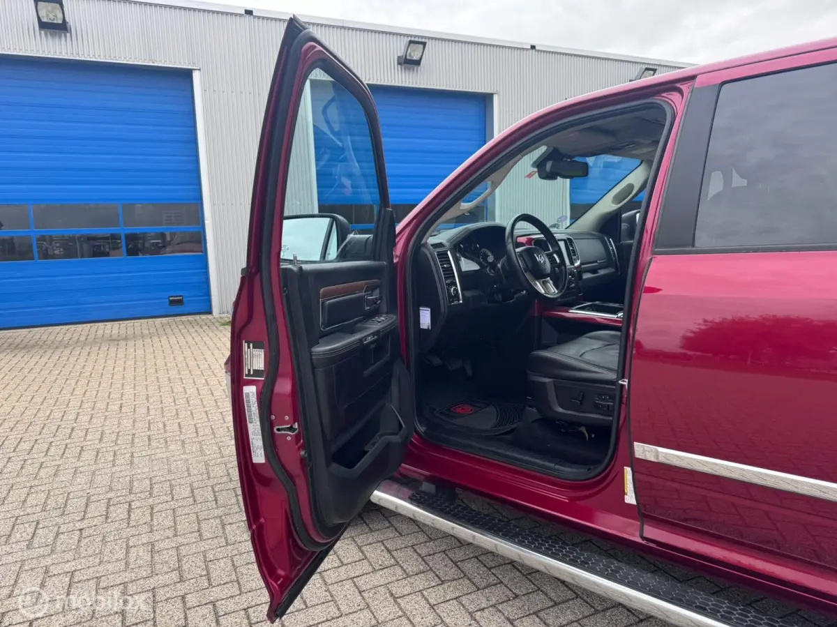 1500 5.7 V8 Crew Cab Laramie