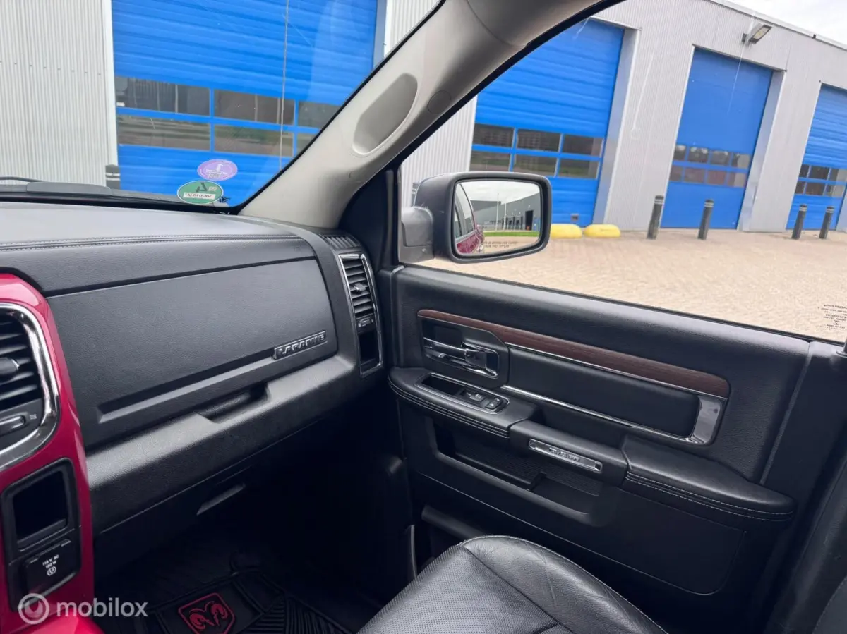 1500 5.7 V8 Crew Cab Laramie
