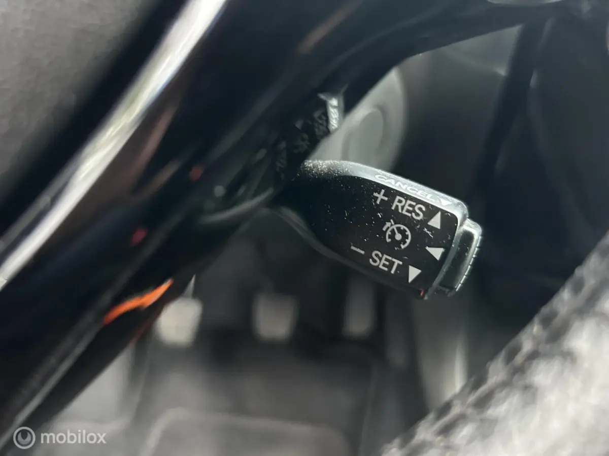 1.0 e-VTi Allure climate control