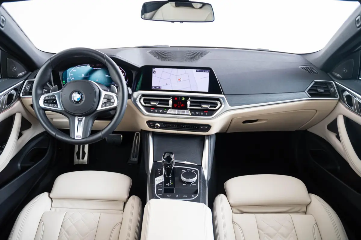 M440i xDrive High Executive Driving Assistant Professional - Head up - Harman Kardon - Comfort Access - Elektrisch verwarmde voorstoelen - Air collar - Parking Assistant Plus -