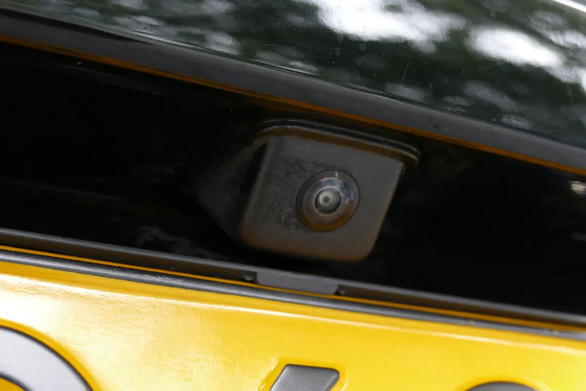 1.2 PureTech GT / CAMERA / STOELVERWARMING / FULL-LED / 17"LMV / NAVI / CLIMA / PDC / BLUETOOTH / CRUISECONTROL / 1E EIGENAAR / SCHITTERENDE STAAT !!