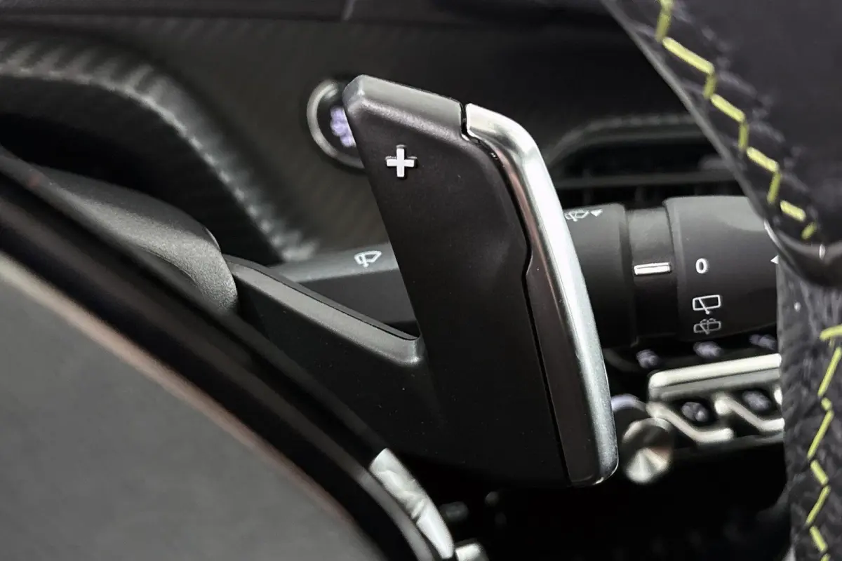 1.2 PureTech GT Automaat Panoramadak Camera Apple CarPlay LED