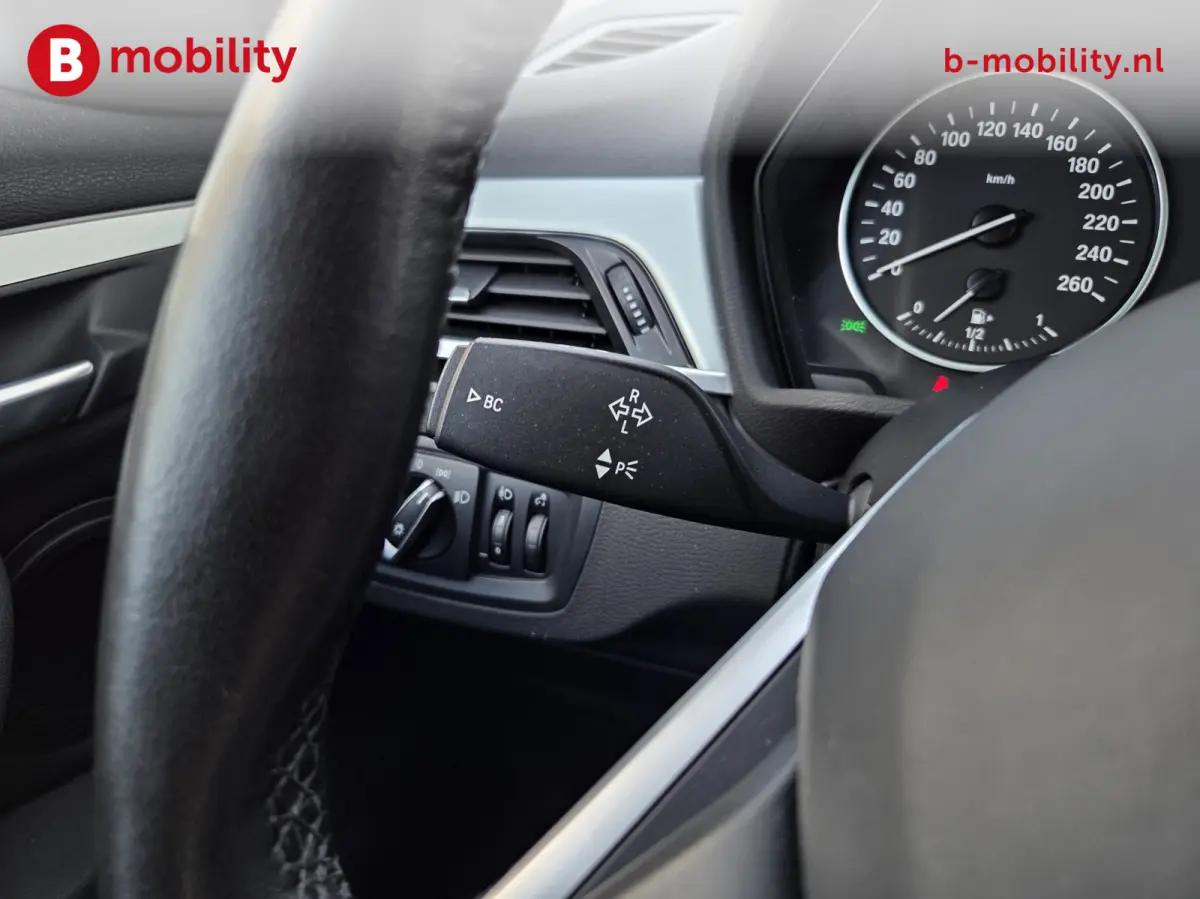 sDrive18i Executive X Line Automaat Trekhaak 1700kg | Achteruitrijcamera | Sportstoelen | Cruise Control | Navigatie
