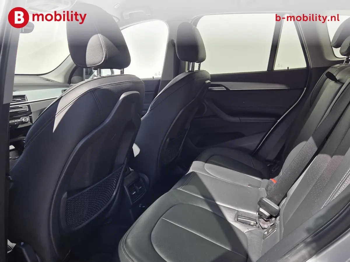 sDrive18i Executive X Line Automaat Trekhaak 1700kg | Achteruitrijcamera | Sportstoelen | Cruise Control | Navigatie
