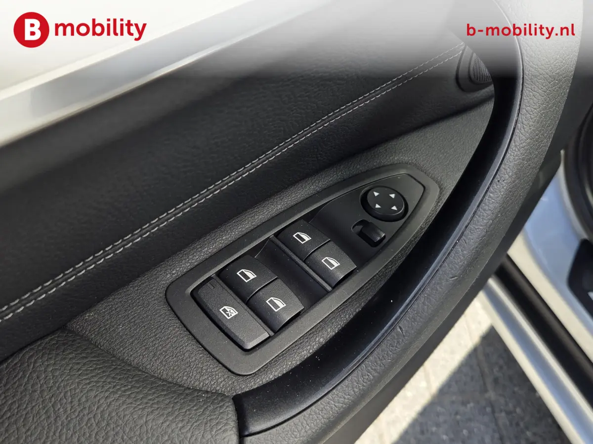 sDrive18i Executive X Line Automaat Trekhaak 1700kg | Achteruitrijcamera | Sportstoelen | Cruise Control | Navigatie