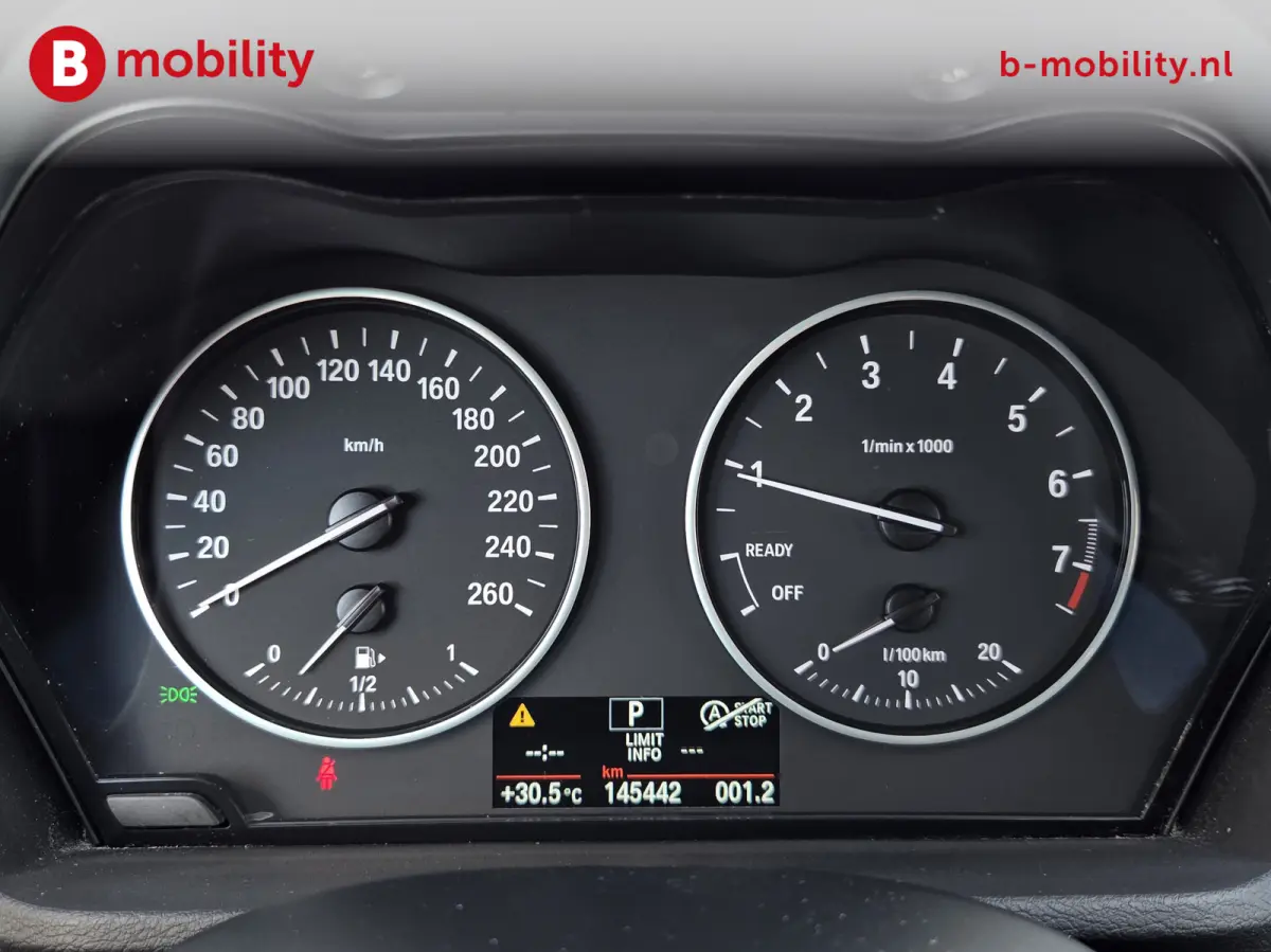 sDrive18i Executive X Line Automaat Trekhaak 1700kg | Achteruitrijcamera | Sportstoelen | Cruise Control | Navigatie