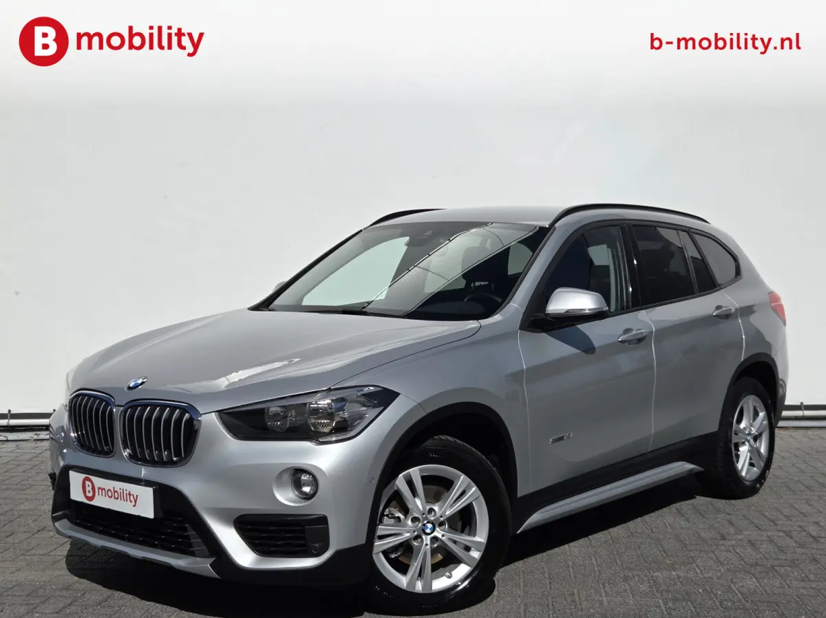 sDrive18i Executive X Line Automaat Trekhaak 1700kg | Achteruitrijcamera | Sportstoelen | Cruise Control | Navigatie