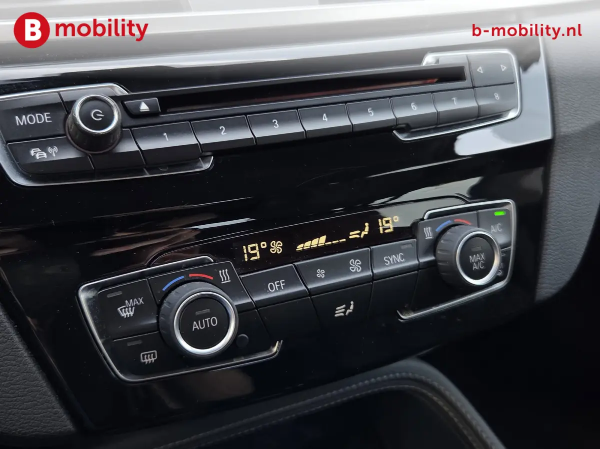 sDrive18i Executive X Line Automaat Trekhaak 1700kg | Achteruitrijcamera | Sportstoelen | Cruise Control | Navigatie