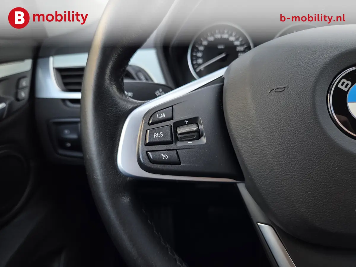 sDrive18i Executive X Line Automaat Trekhaak 1700kg | Achteruitrijcamera | Sportstoelen | Cruise Control | Navigatie