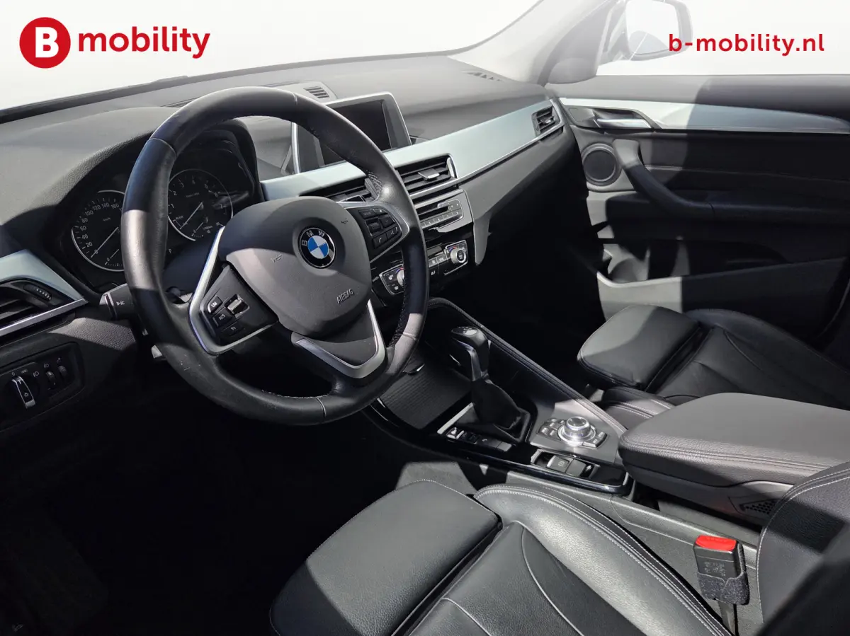 sDrive18i Executive X Line Automaat Trekhaak 1700kg | Achteruitrijcamera | Sportstoelen | Cruise Control | Navigatie