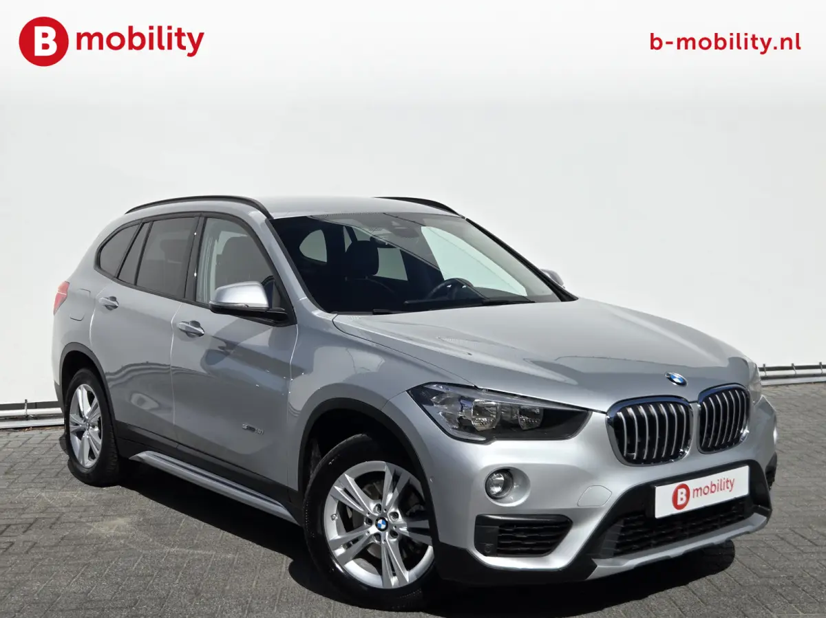 sDrive18i Executive X Line Automaat Trekhaak 1700kg | Achteruitrijcamera | Sportstoelen | Cruise Control | Navigatie