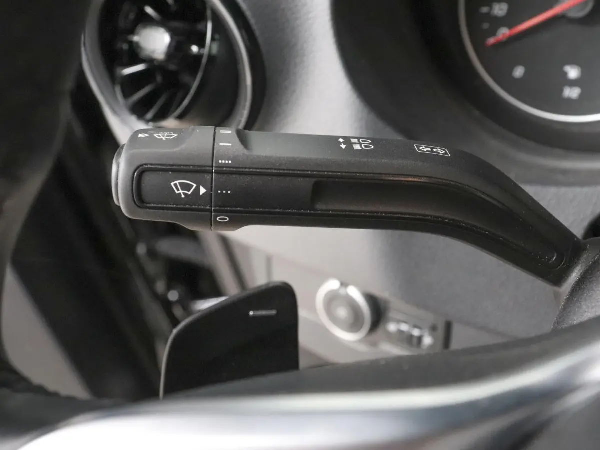 315 1.9 CDI L2H2 RWD Automaat Airco Navigatie Camera Cruisecontrol 3Zits Electra pakket DAB