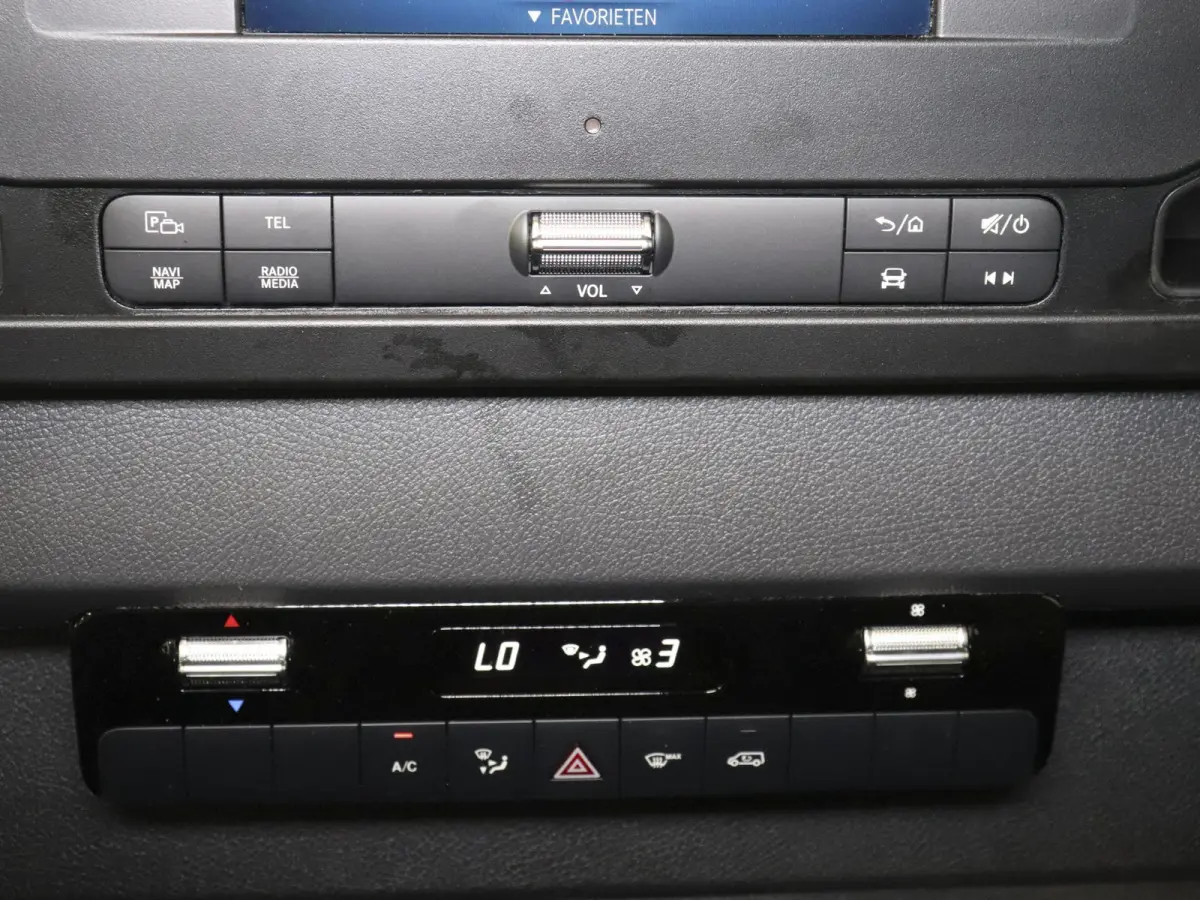 315 1.9 CDI L2H2 RWD Automaat Airco Navigatie Camera Cruisecontrol 3Zits Electra pakket DAB