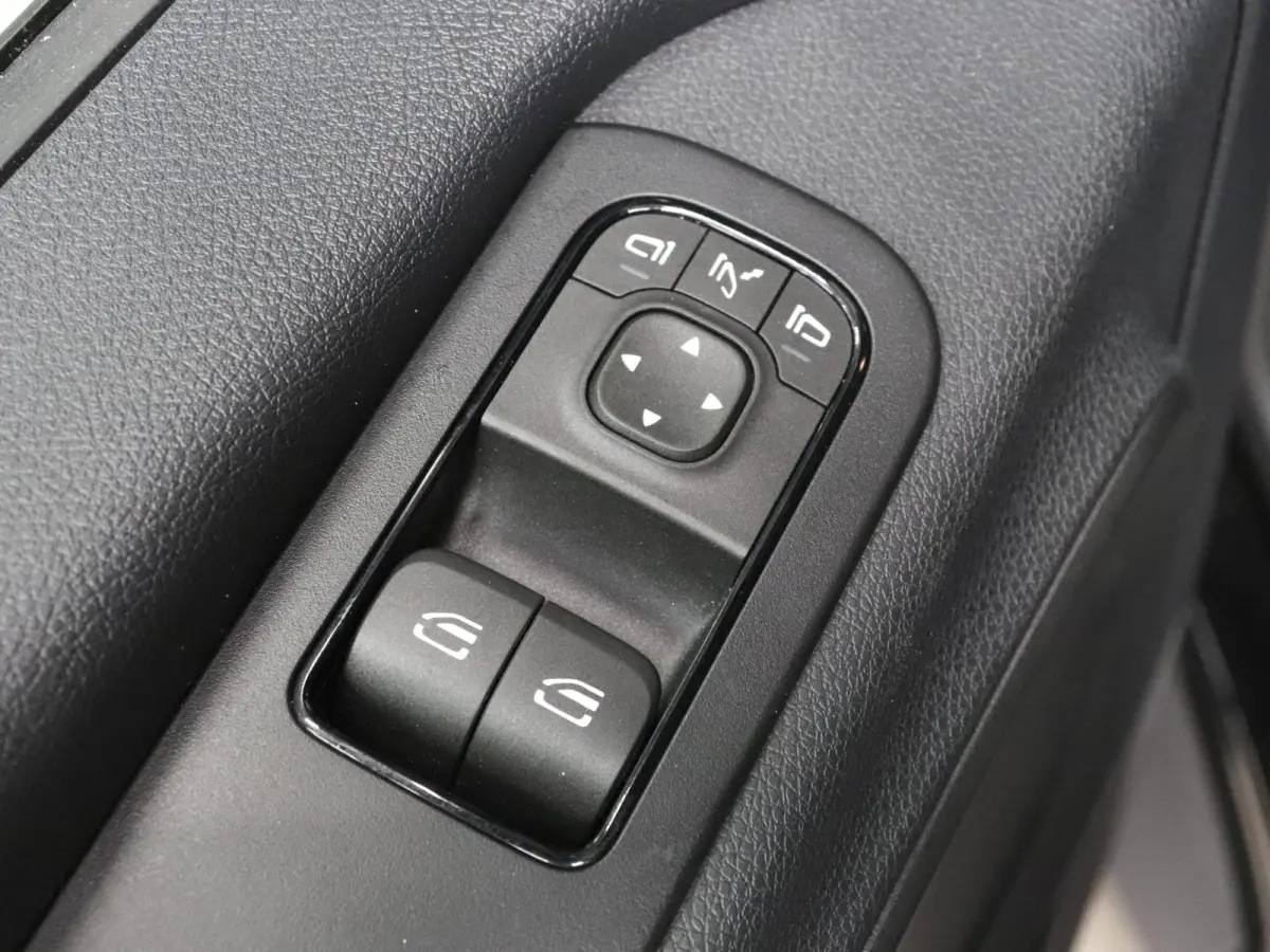315 1.9 CDI L2H2 RWD Automaat Airco Navigatie Camera Cruisecontrol 3Zits Electra pakket DAB