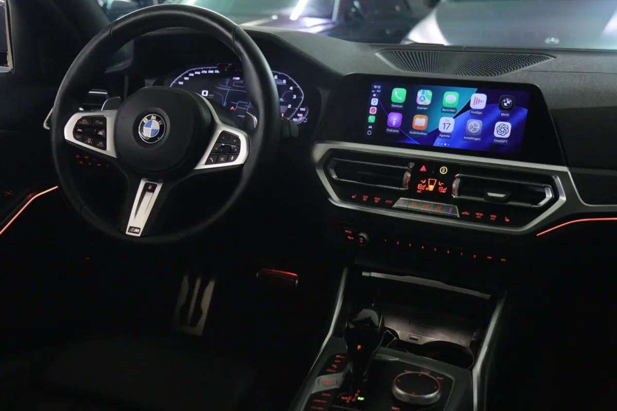 330i High Executive M PAKKET /LASER/PANO/SFEER/HUD/H-K/VOL