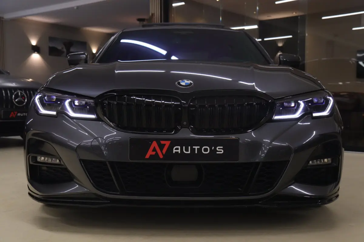 330i High Executive M PAKKET /LASER/PANO/SFEER/HUD/H-K/VOL