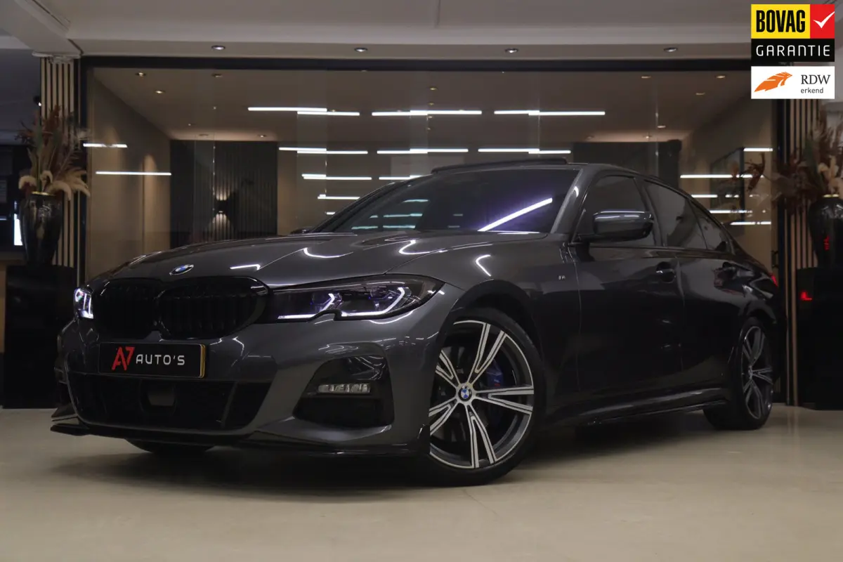330i High Executive M PAKKET /LASER/PANO/SFEER/HUD/H-K/VOL