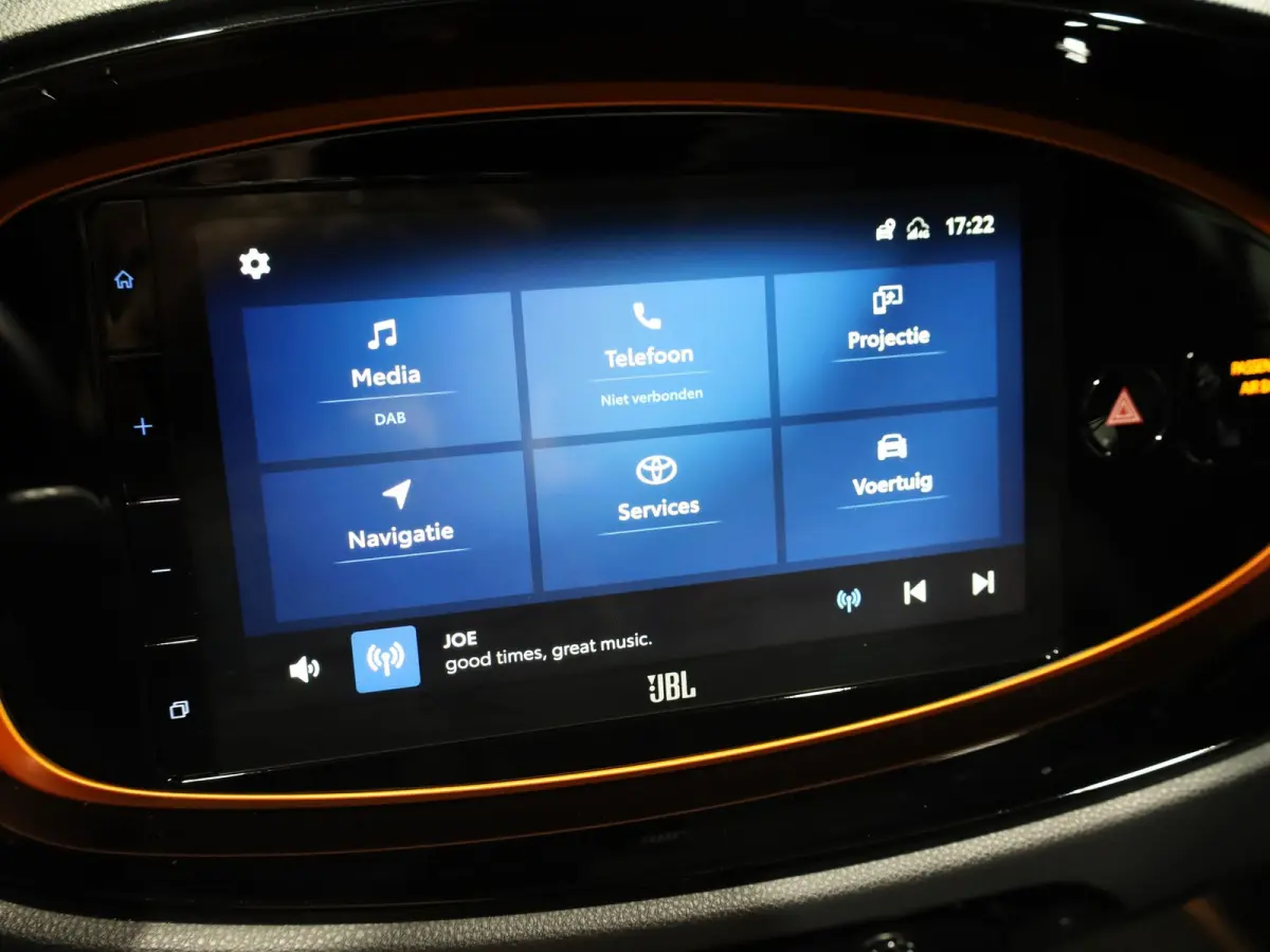 1.0 VVT-i S-CVT Limited | Vouwdak | Keyless | JBL | Stoel verw. | Camera | Prijs Rijklaar!!