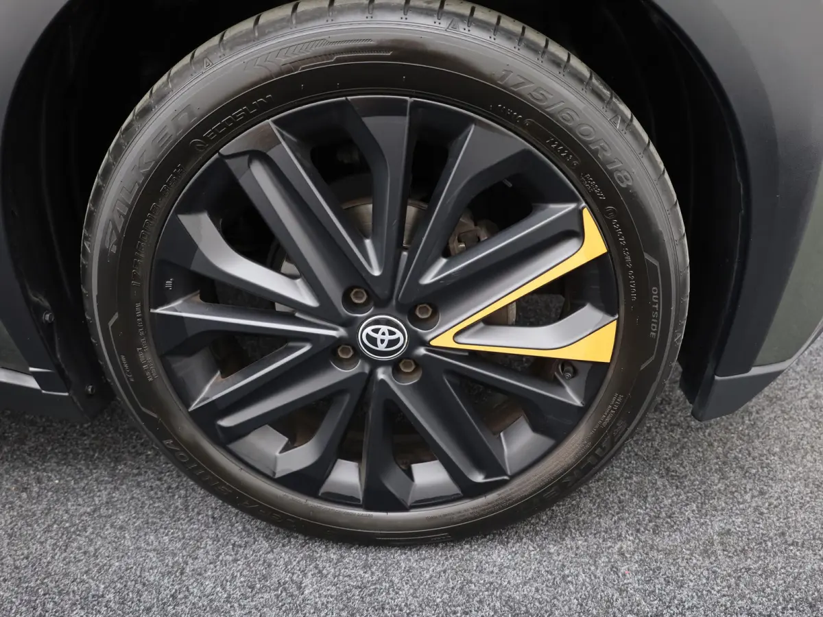 1.0 VVT-i S-CVT Limited | Vouwdak | Keyless | JBL | Stoel verw. | Camera | Prijs Rijklaar!!