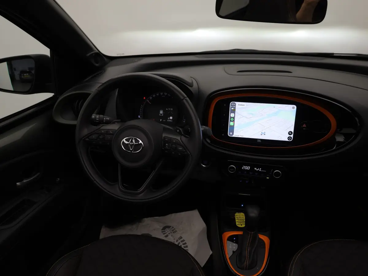 1.0 VVT-i S-CVT Limited | Vouwdak | Keyless | JBL | Stoel verw. | Camera | Prijs Rijklaar!!