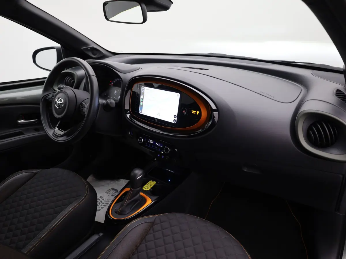 1.0 VVT-i S-CVT Limited | Vouwdak | Keyless | JBL | Stoel verw. | Camera | Prijs Rijklaar!!