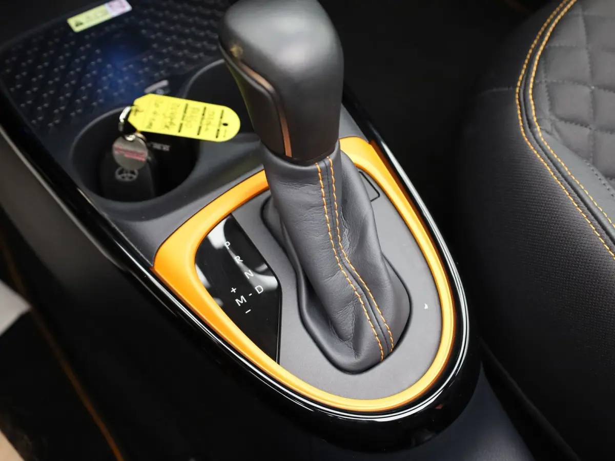 1.0 VVT-i S-CVT Limited | Vouwdak | Keyless | JBL | Stoel verw. | Camera | Prijs Rijklaar!!