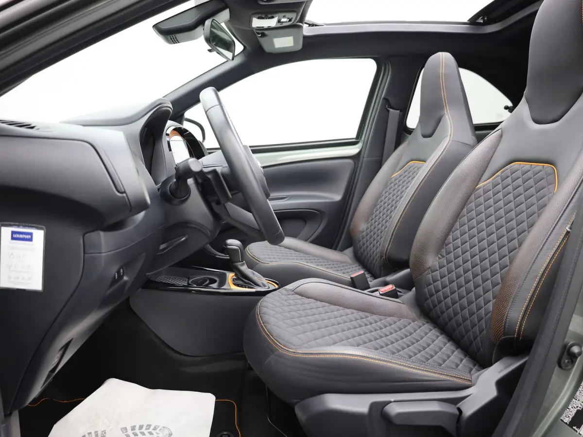 1.0 VVT-i S-CVT Limited | Vouwdak | Keyless | JBL | Stoel verw. | Camera | Prijs Rijklaar!!