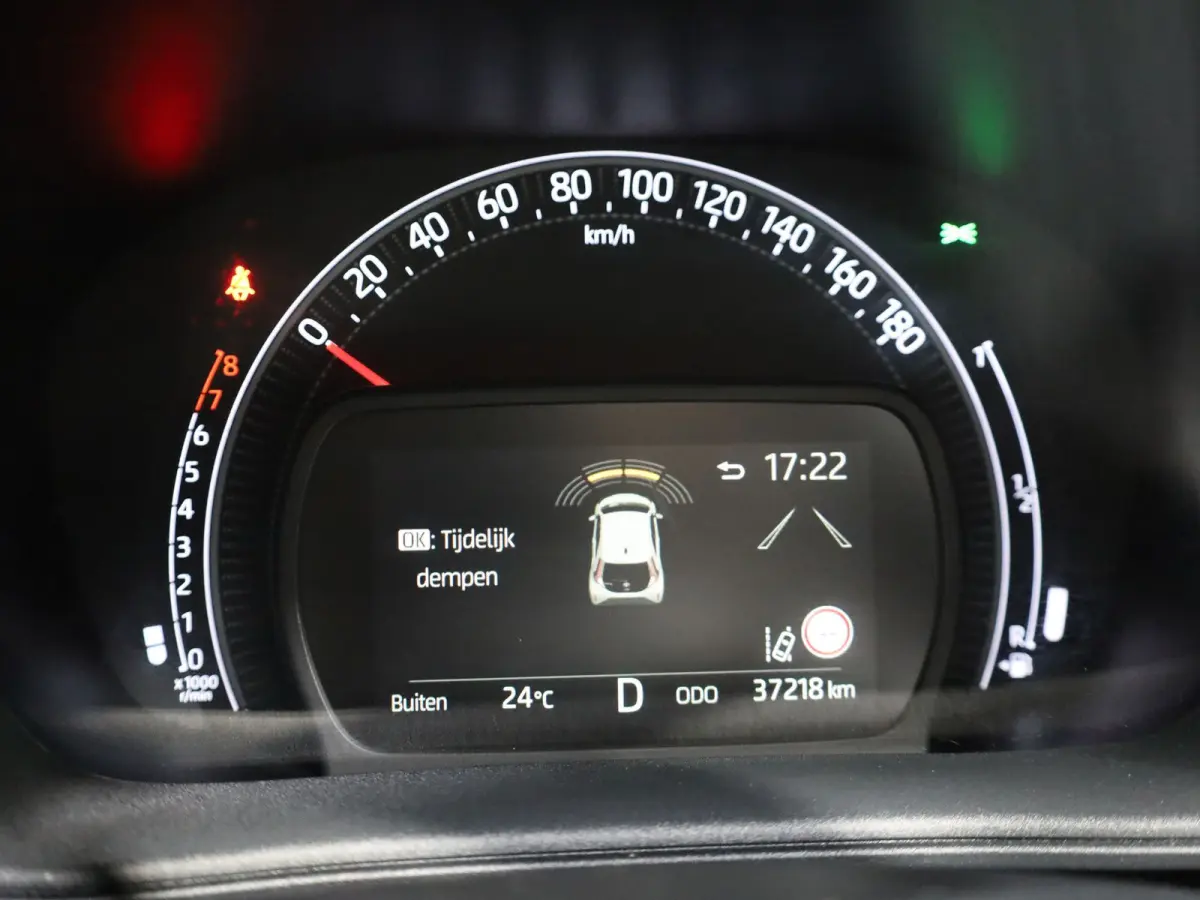1.0 VVT-i S-CVT Limited | Vouwdak | Keyless | JBL | Stoel verw. | Camera | Prijs Rijklaar!!