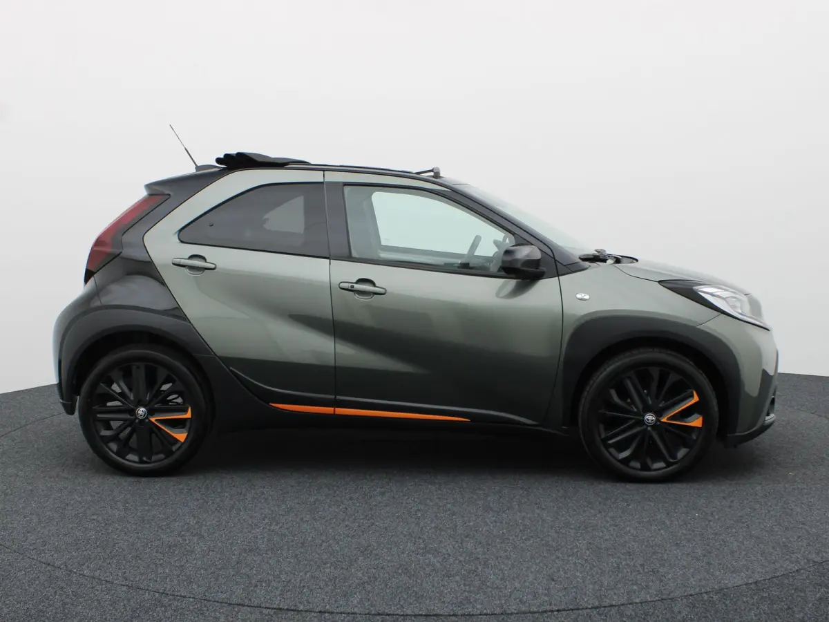 1.0 VVT-i S-CVT Limited | Vouwdak | Keyless | JBL | Stoel verw. | Camera | Prijs Rijklaar!!