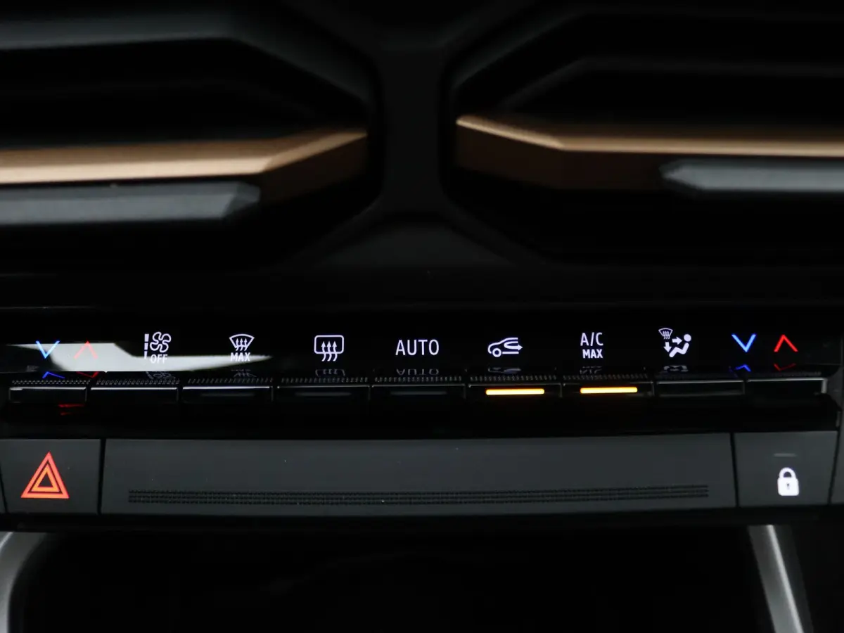 155pk Hybrid Extreme Apple Carplay/Android Auto | Climate