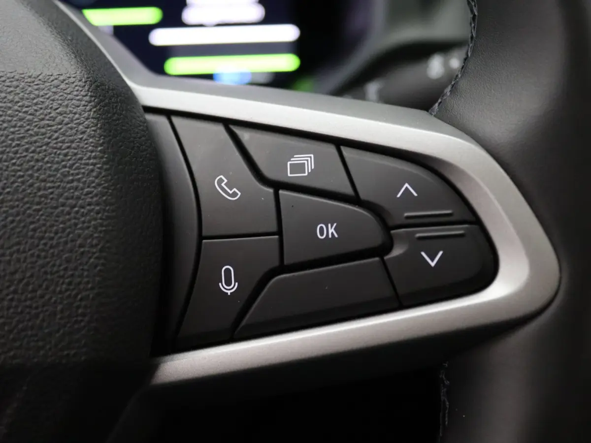 155pk Hybrid Extreme Apple Carplay/Android Auto | Climate