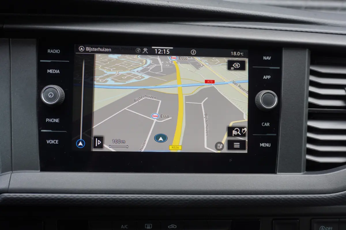 110pk L2H1 Navigatie Achterdeuren Apple carplay LED Camera Parkeersensoren ACC Cruise control