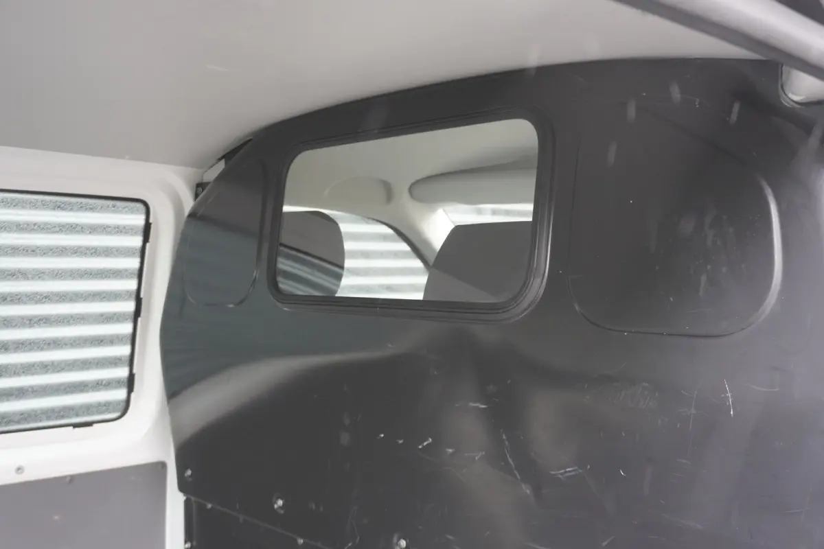 110pk L2H1 Navigatie Achterdeuren Apple carplay LED Camera Parkeersensoren ACC Cruise control