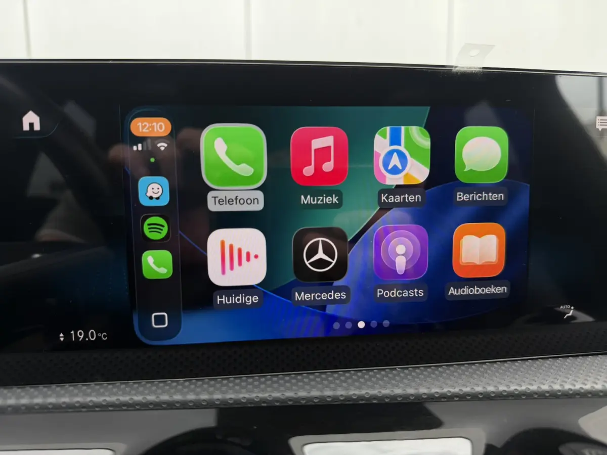 250 e AMG Line | Panoramadak | Elek. Trekhaak | Sfeerverlichting | Widescreen | Carplay | LED