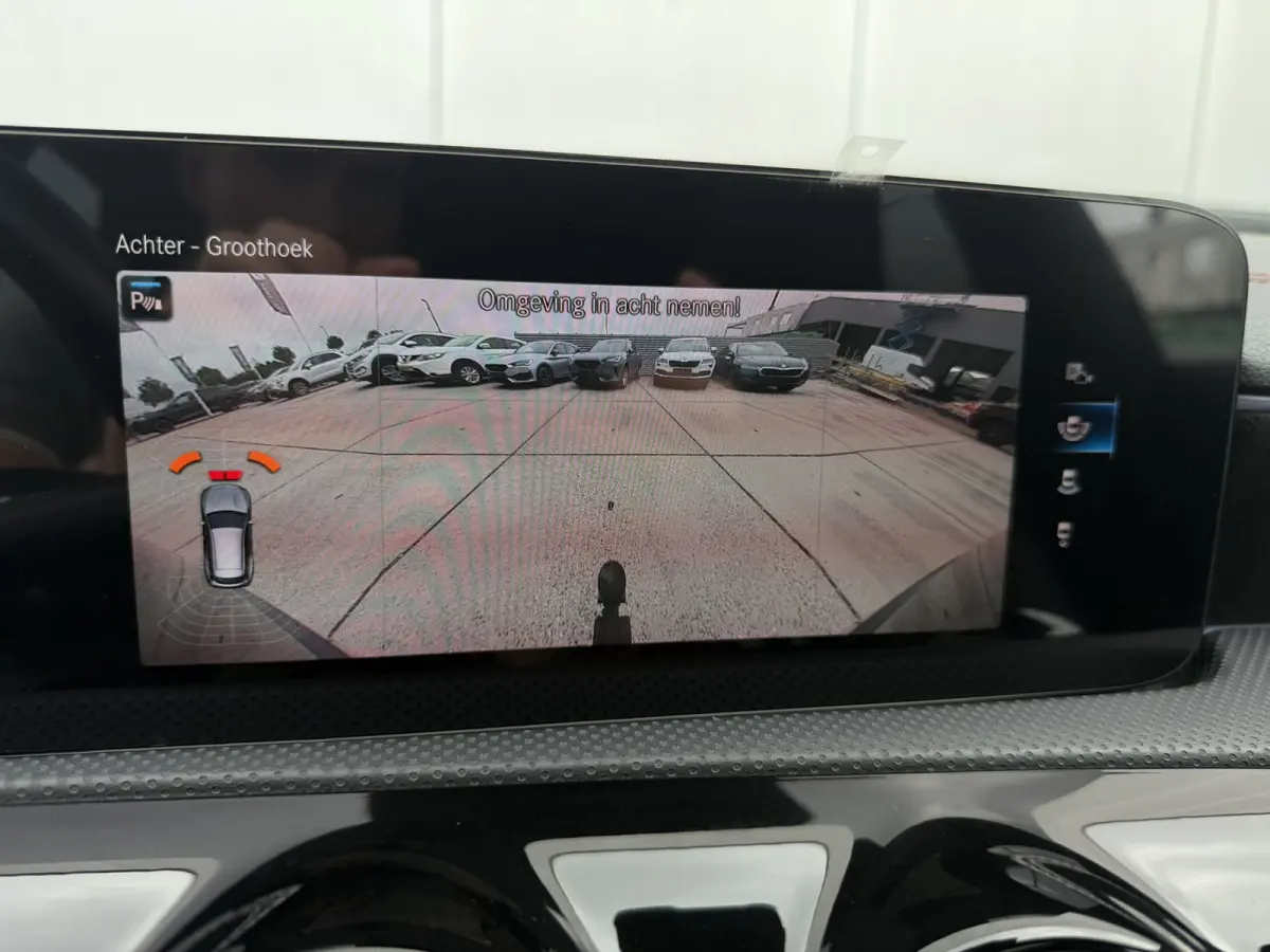 250 e AMG Line | Panoramadak | Elek. Trekhaak | Sfeerverlichting | Widescreen | Carplay | LED