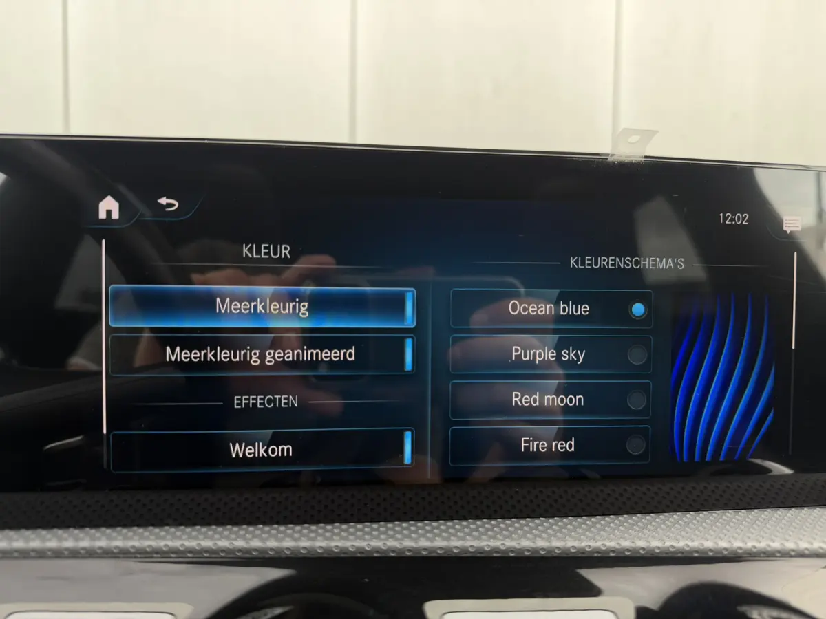 250 e AMG Line | Panoramadak | Elek. Trekhaak | Sfeerverlichting | Widescreen | Carplay | LED