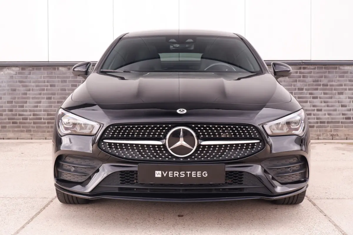 250 e AMG Line | Panoramadak | Elek. Trekhaak | Sfeerverlichting | Widescreen | Carplay | LED