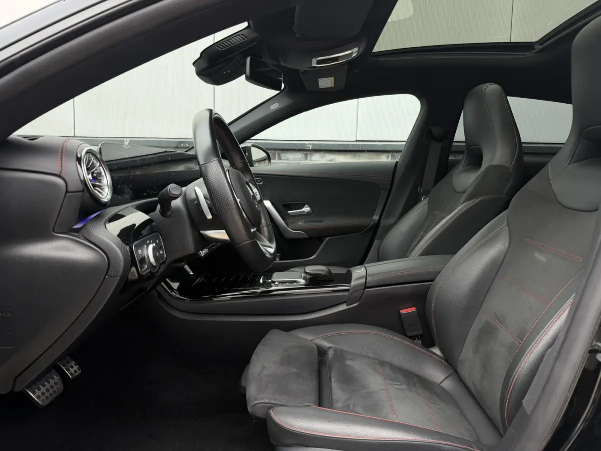 250 e AMG Line | Panoramadak | Elek. Trekhaak | Sfeerverlichting | Widescreen | Carplay | LED