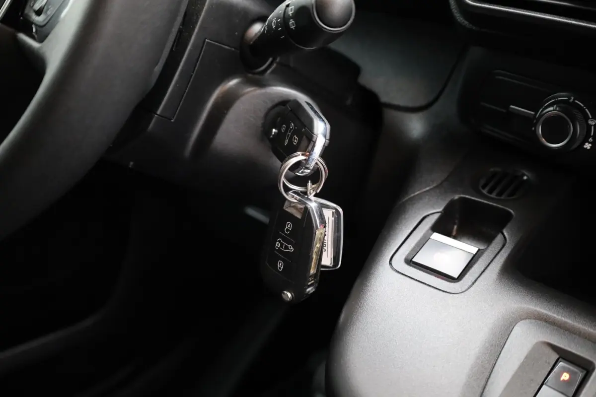 1.5 BlueHDi 130 EAT8 S&S L1 | Navi | Camera | Airco | Cruise control | Dodehoek detectie | Trekhaak |