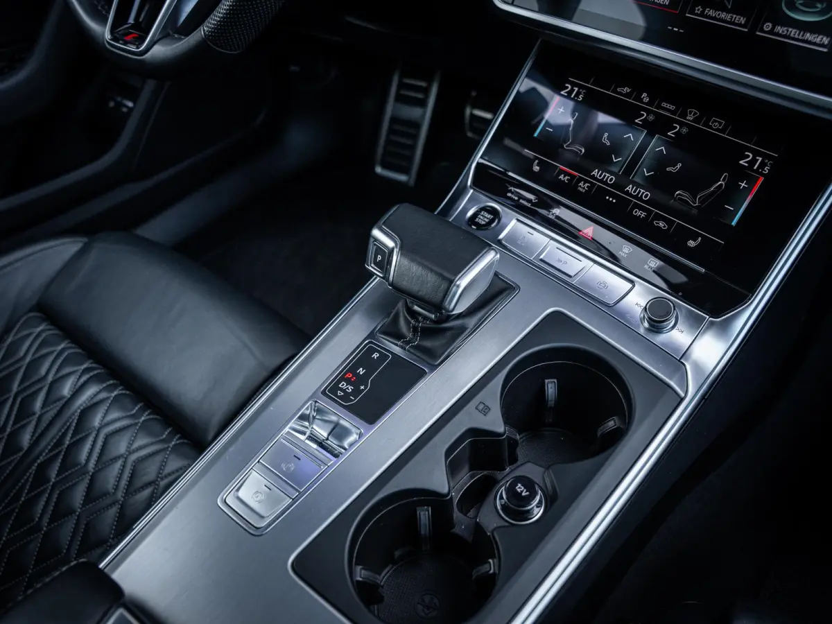 C8 55 TFSI e quattro Competition - RS seat l Matrix l Pano l HUD l 360cam