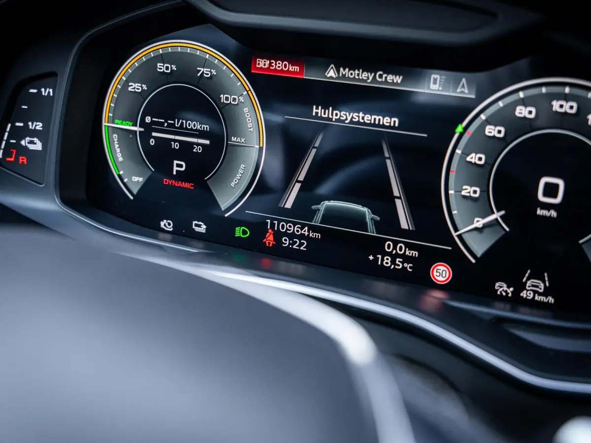 C8 55 TFSI e quattro Competition - RS seat l Matrix l Pano l HUD l 360cam
