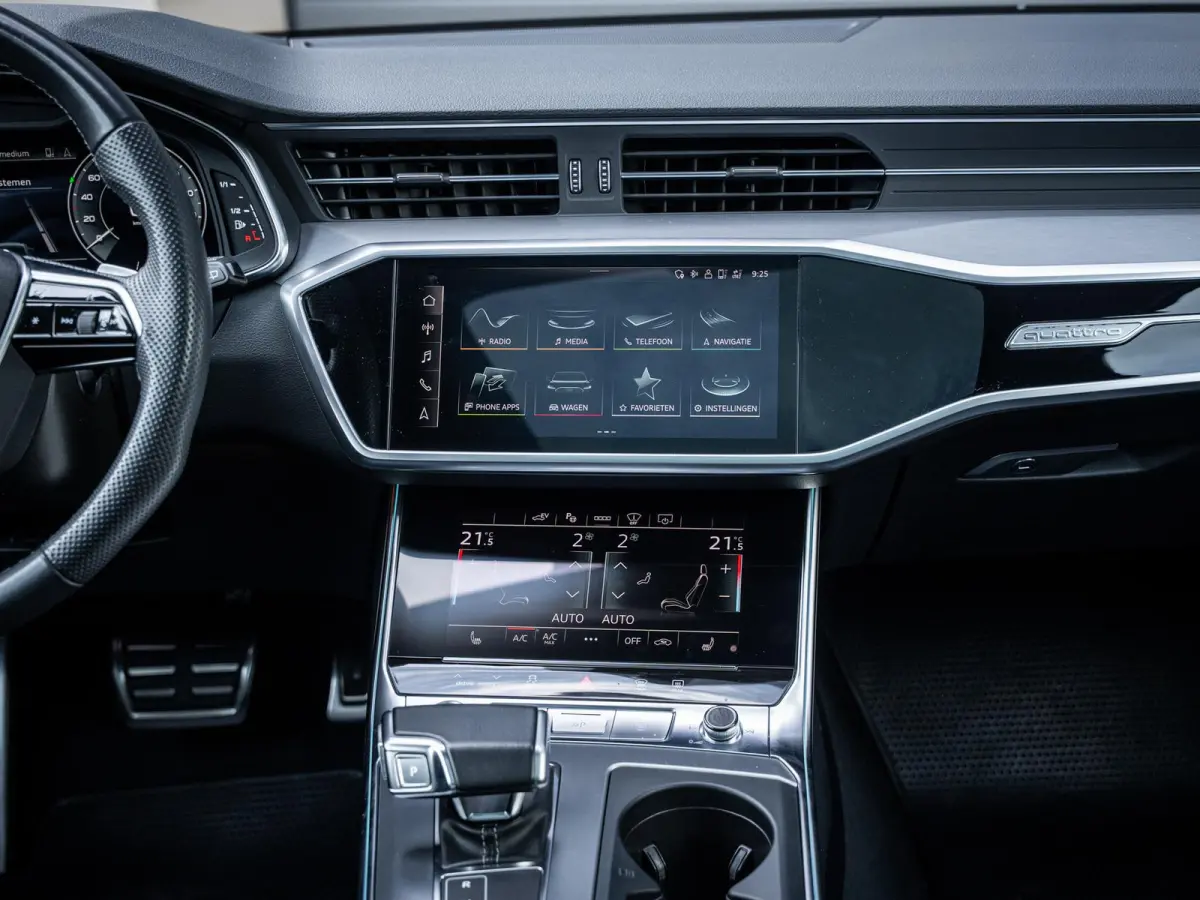 C8 55 TFSI e quattro Competition - RS seat l Matrix l Pano l HUD l 360cam