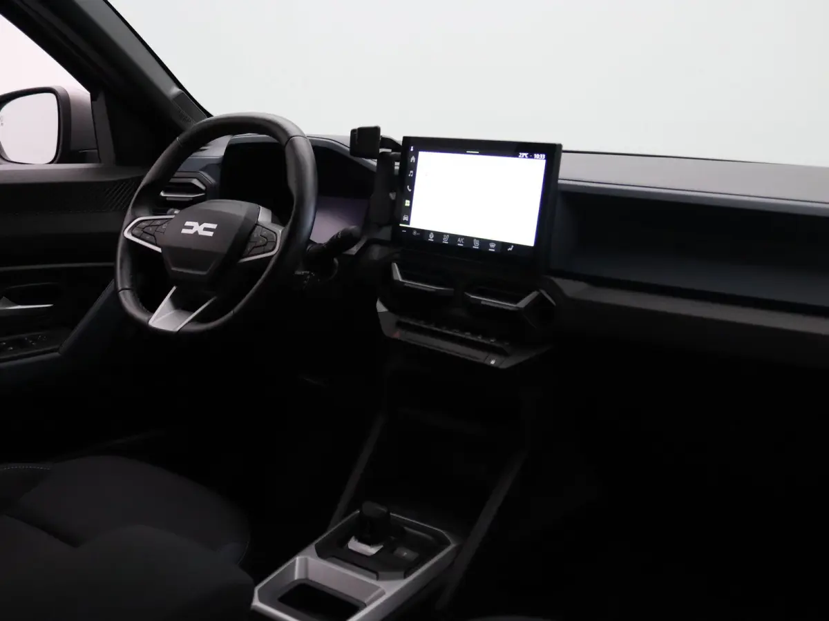 140pk Hybrid Journey Apple Carplay/Android Auto | Climate