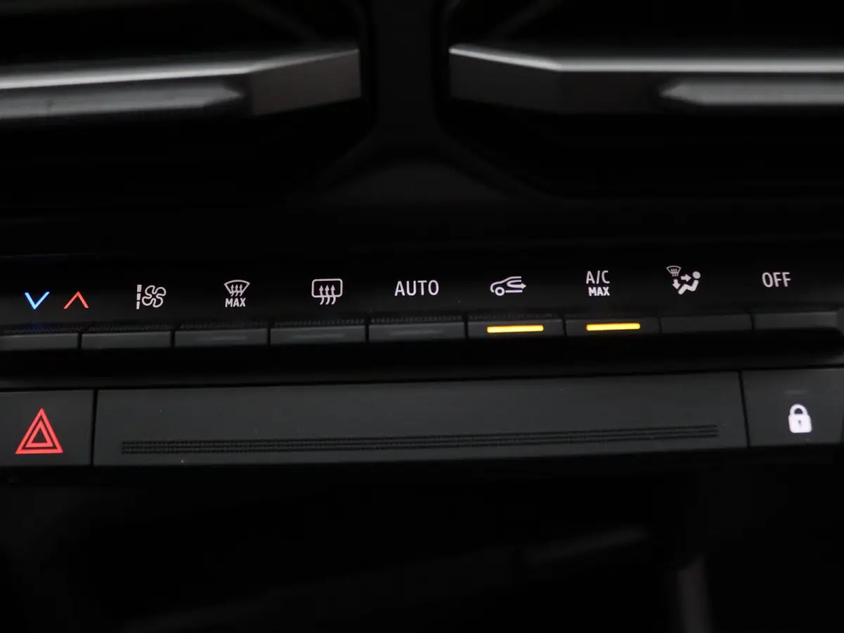 140pk Hybrid Journey Apple Carplay/Android Auto | Climate