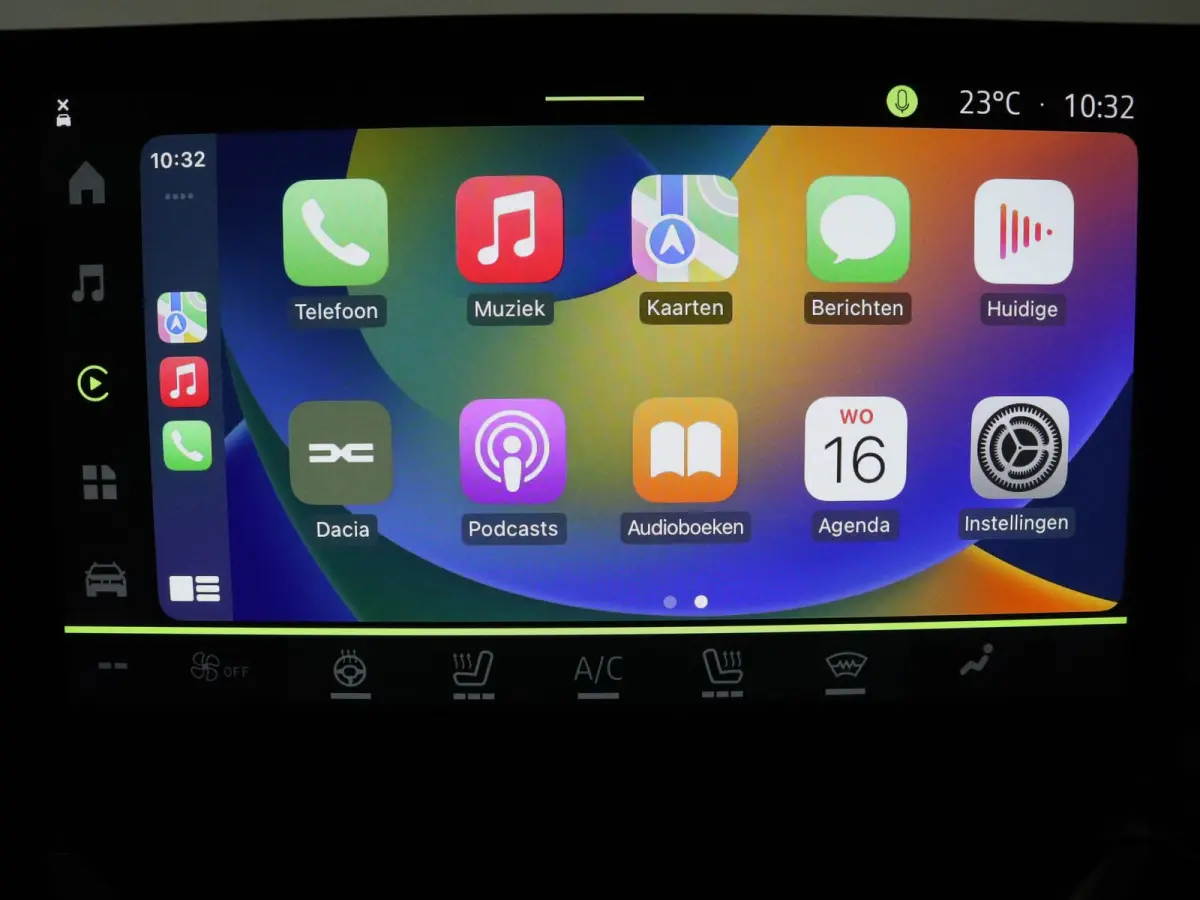 140pk Hybrid Journey Apple Carplay/Android Auto | Climate