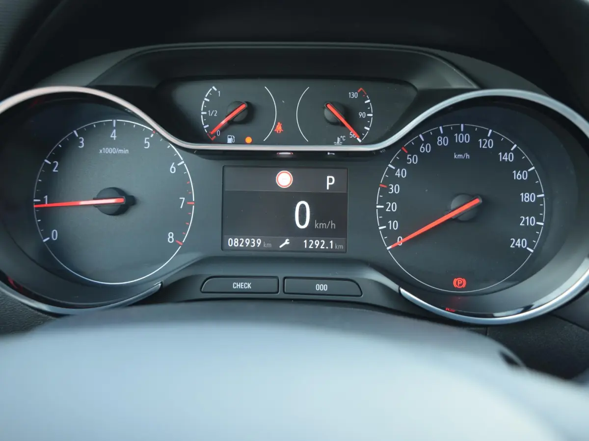 1.2 Turbo Elegance | 130 PK | AUTOMAAT | PARKEERSENSOREN MET CAMERA | NAVI | CLIMATE CONTROL |