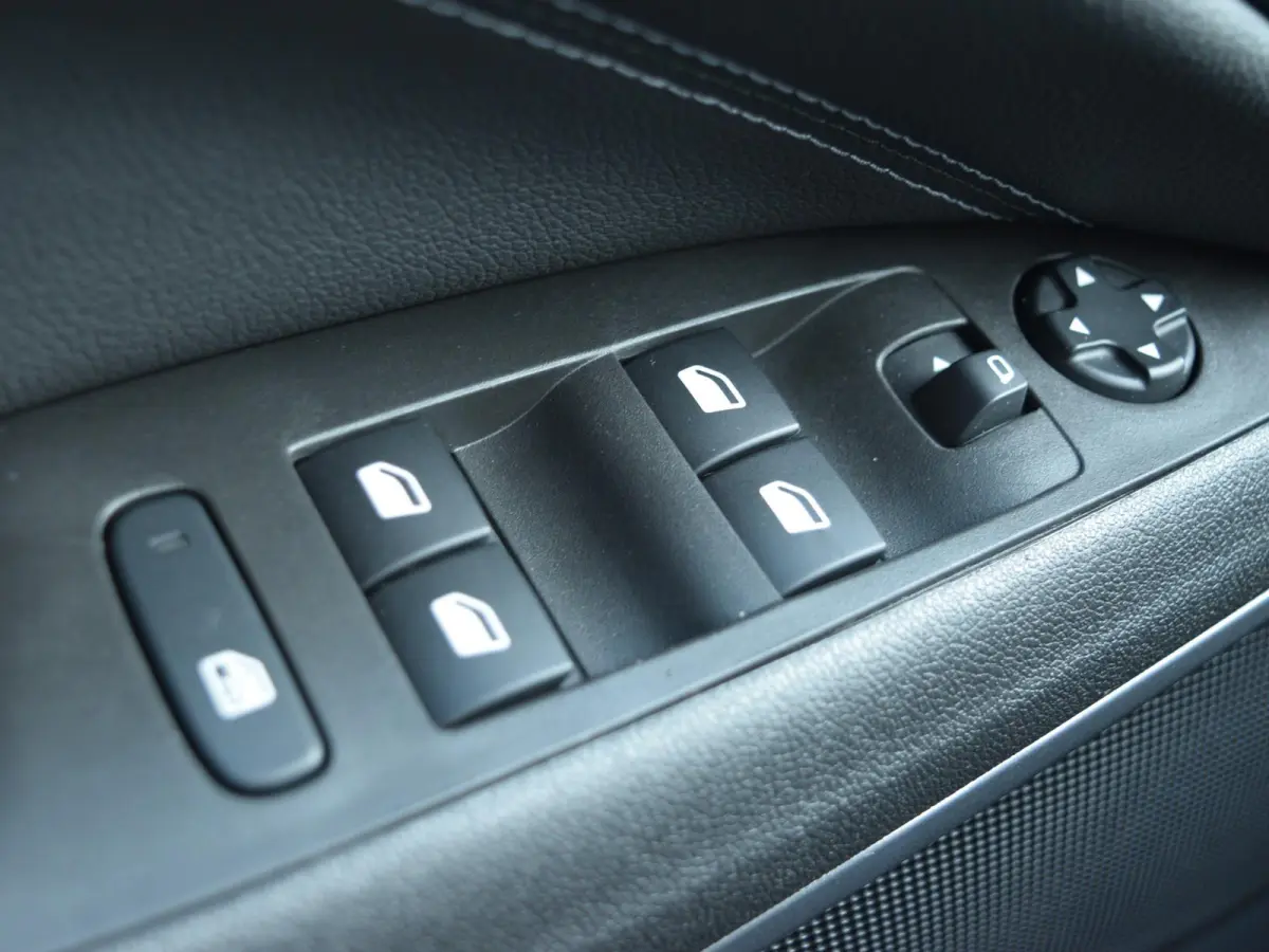 1.2 Turbo Elegance | 130 PK | AUTOMAAT | PARKEERSENSOREN MET CAMERA | NAVI | CLIMATE CONTROL |