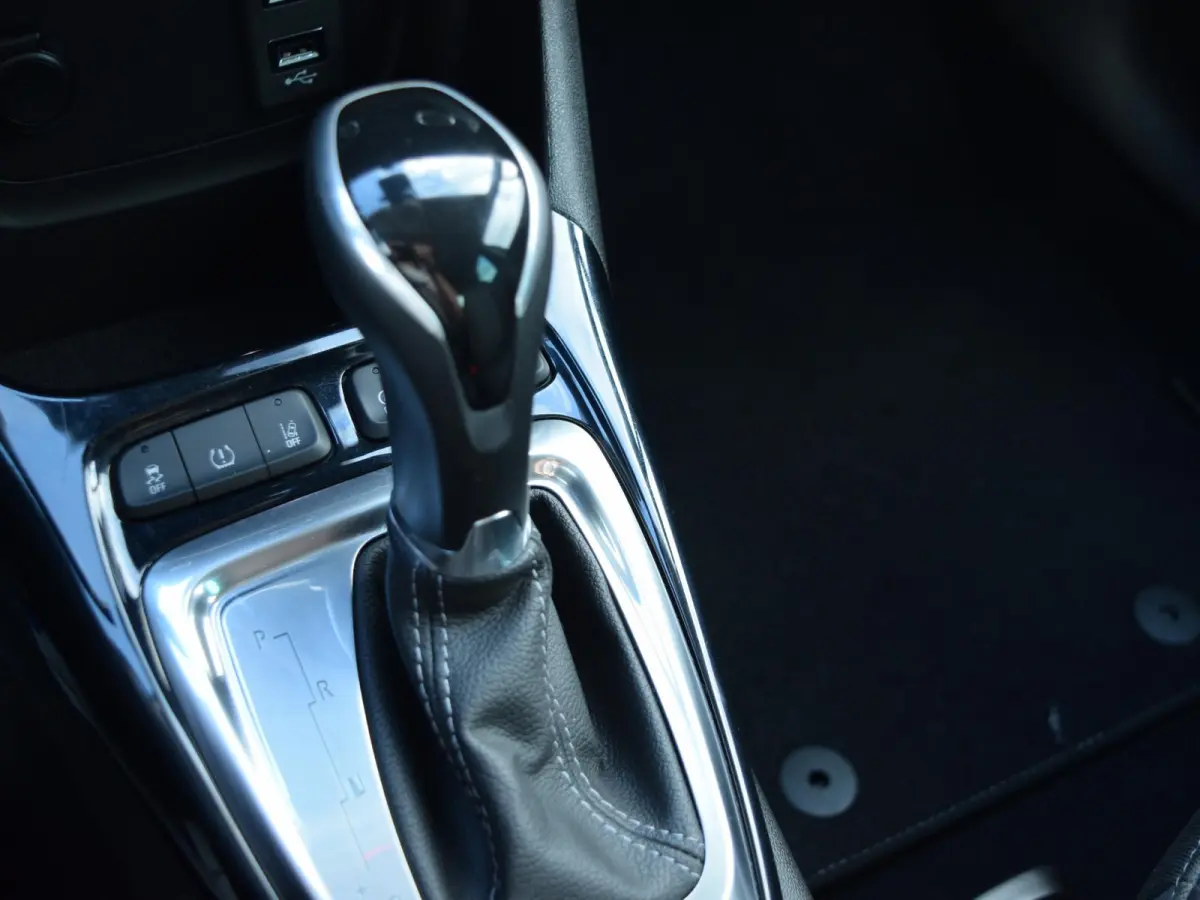 1.2 Turbo Elegance | 130 PK | AUTOMAAT | PARKEERSENSOREN MET CAMERA | NAVI | CLIMATE CONTROL |