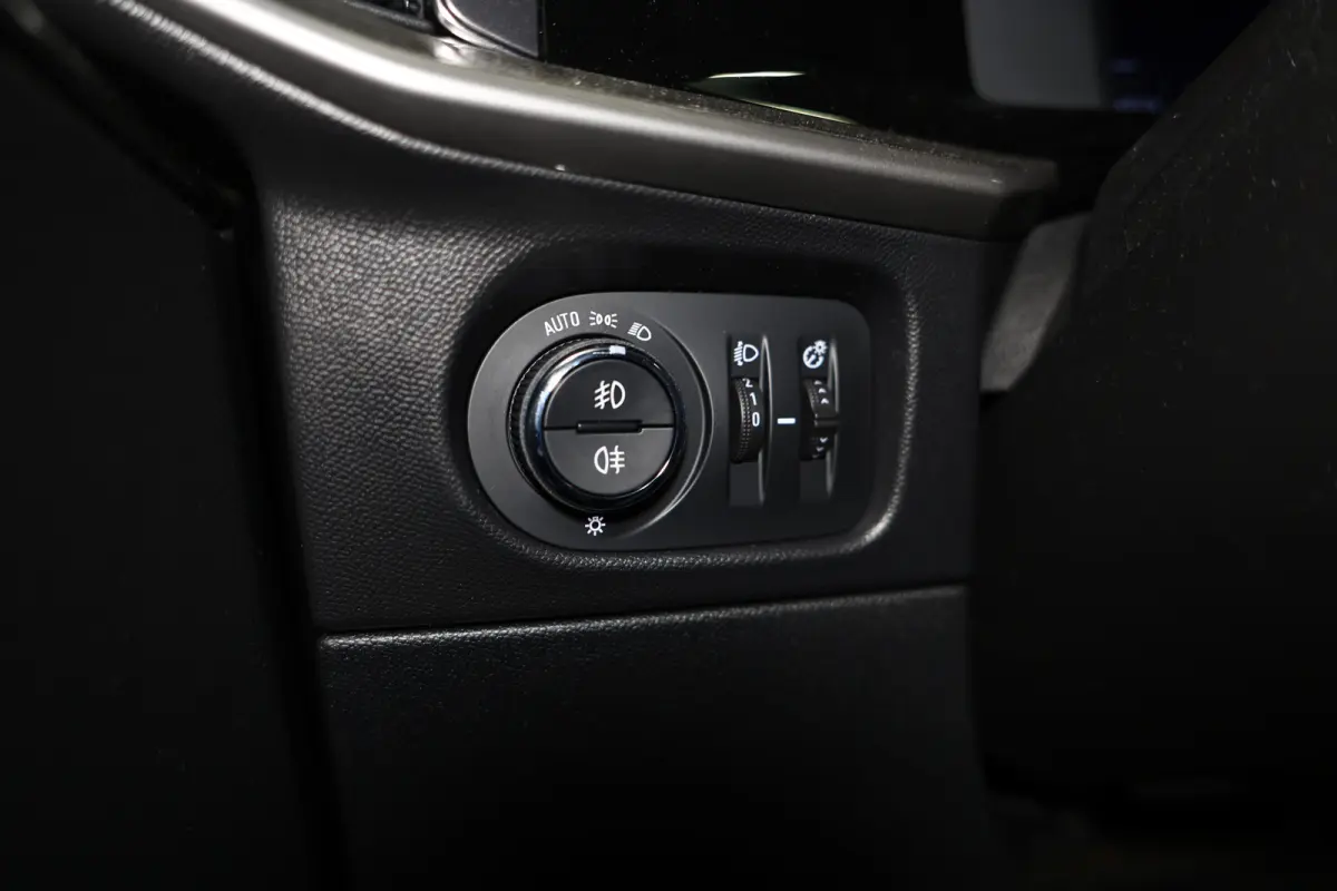 1.2 Turbo GS Line AVM CARPLAY NAVI CRUISE CLIMA LANE PDC STUUR + STOEL VW '22